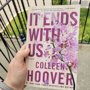It Ends With Us - Coleen Hoover